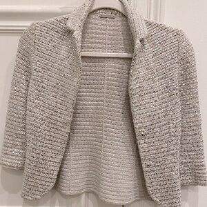 ELIE TAHARI CROPPED SILVER SEQUIN COLLARED SHAWL